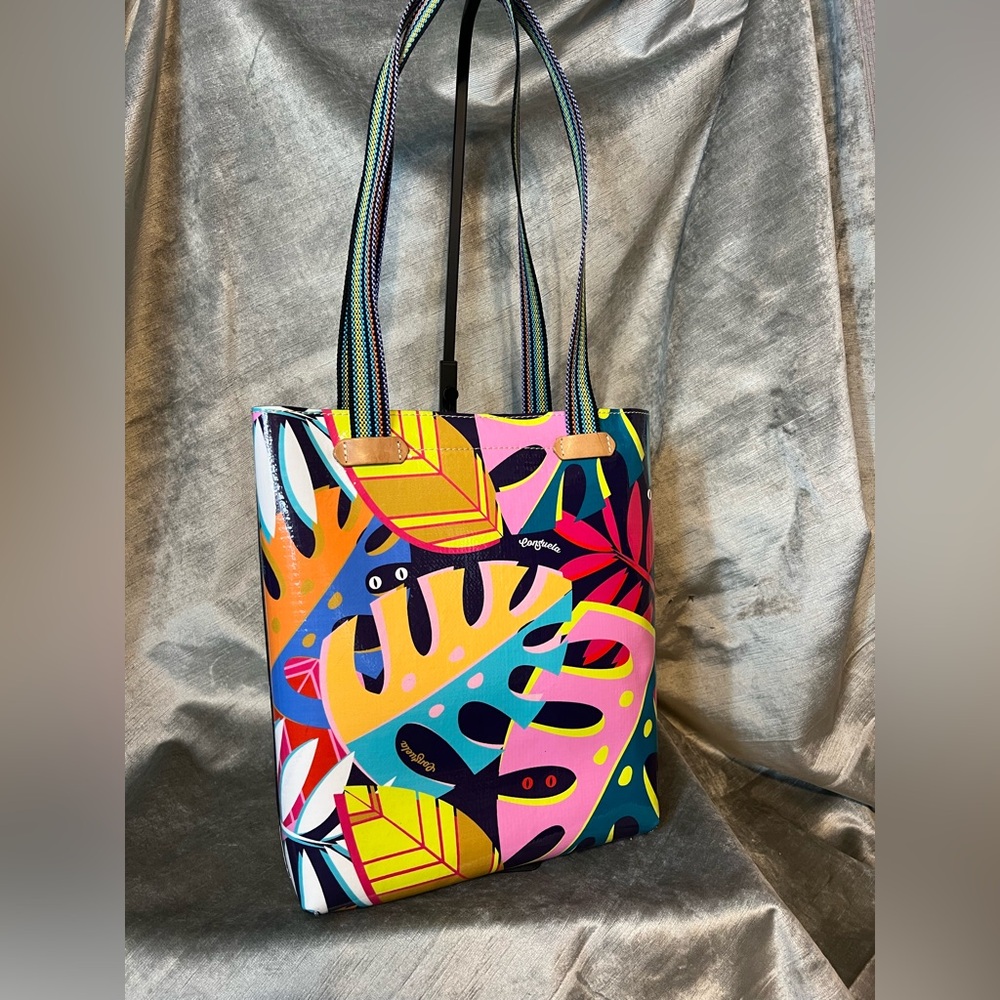 EUC Consuela Maya Everyday Tote - Picture 2 of 16